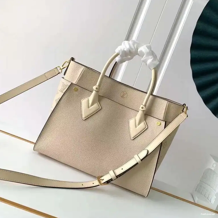 Fashionrepsfam ru LV 2109YA0212 Bag 0612